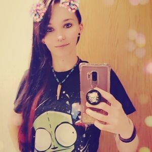 Meet your Posher, Ashley